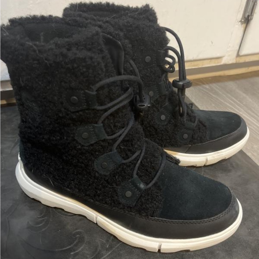 Sorel Black Ankle Boots with White Soles